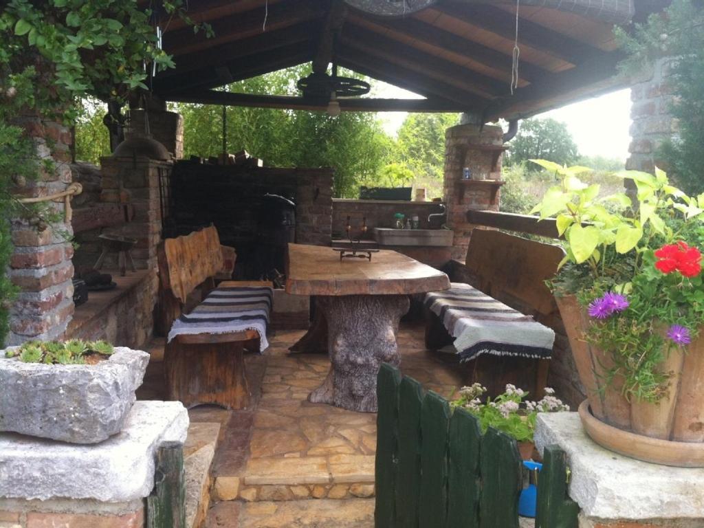 Villa In Funtana With Private Tenniscourt Exterior photo